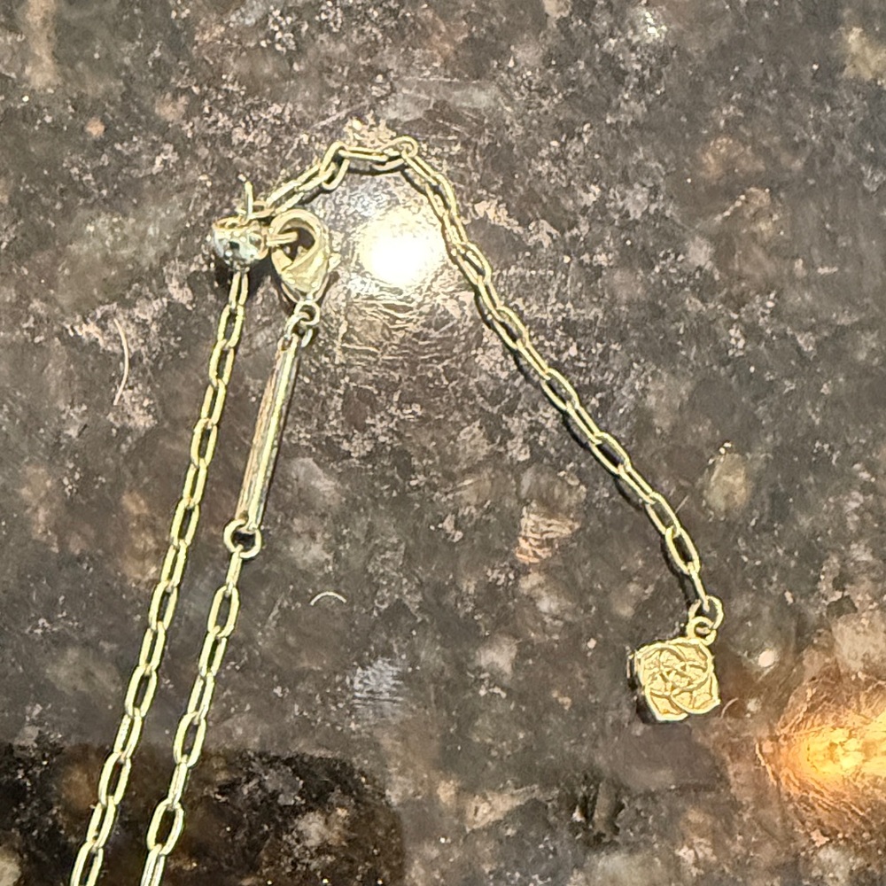 KENDRA SCOTT Reversible Gold Necklace - Picture 4 of 4